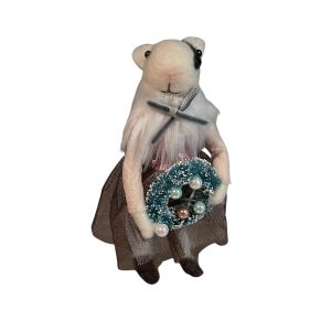 1. Decorative felt cat figure in festive attire with wreath and baubles, designed for cat lovers and Christmas displays